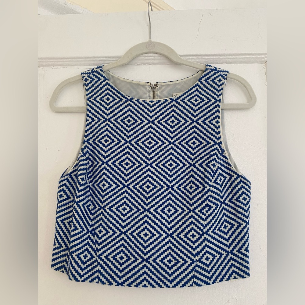 Alice + Olivia Blue and White Geometric Crop Top